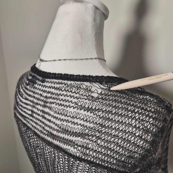 Eileen Fisher Gray Italian Yarn Wired Knit Hi Low Whimsigoth Witchy Gothic Top S - Picture 5 of 9